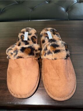 Ellen Tracy Tan Suede Slip-On Slippers with Leopard Trim